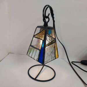 ステンドグラス体験ランプの紹介