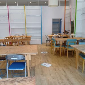 サンドブラスト体験用部屋の右側の様子